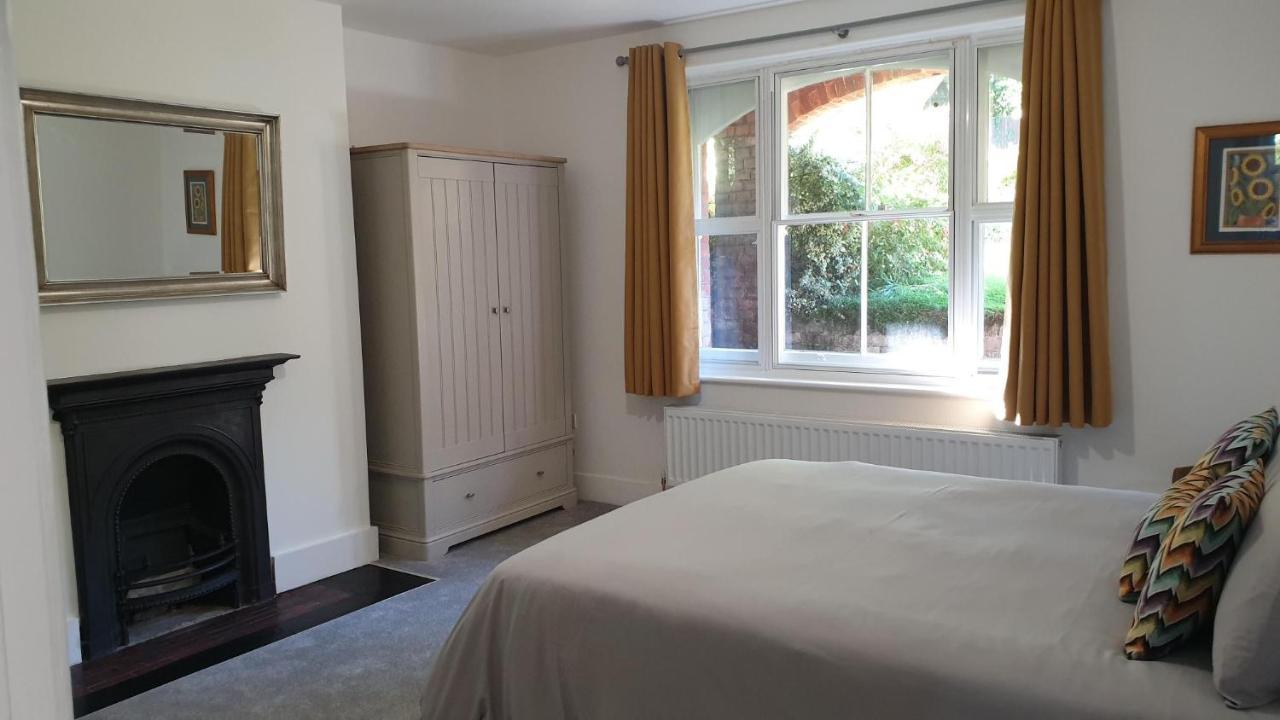 Beautiful Garden Apartment In Leafy St Leonards 5 Mins To Beach Exterior photo